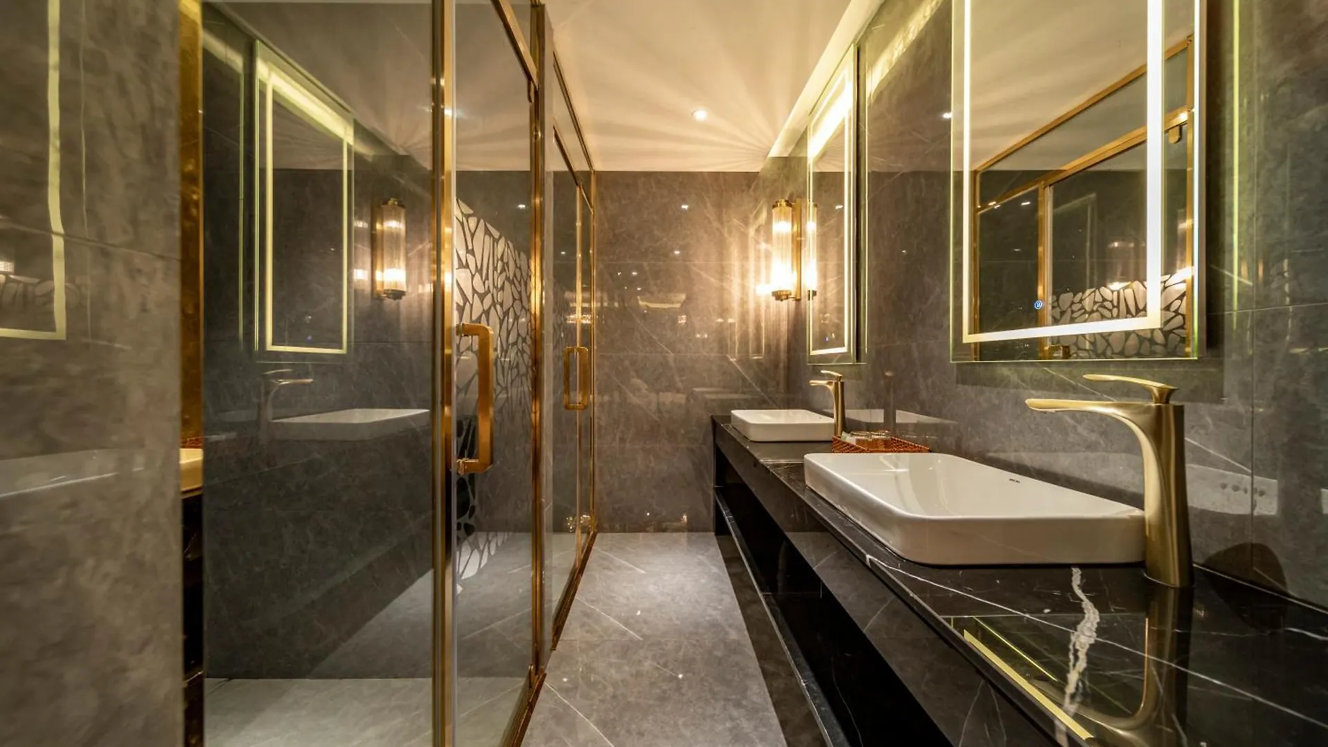 Enjoy Boutique Saigon Hotel Ho Chi Minh City 0*,