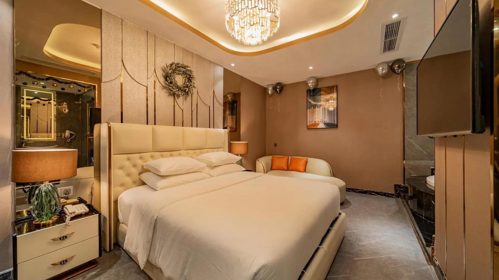 Enjoy Boutique Saigon Hotel مدينة هوشي منه